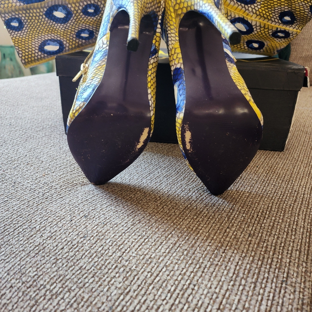 London Trash Yellow and Blue Snakeskin Knee-High Heeled Boots - Picture 5 of 9